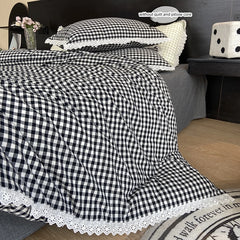 Cream Checkered Bedding Set