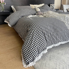 Cream Checkered Bedding Set